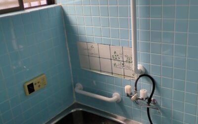 住宅改修事例　浴室　手すり